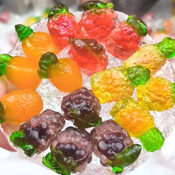 Showcase - PeelYums Peeling Gummies 3D Fruit Candy (3.5oz) Exclusive: Mango