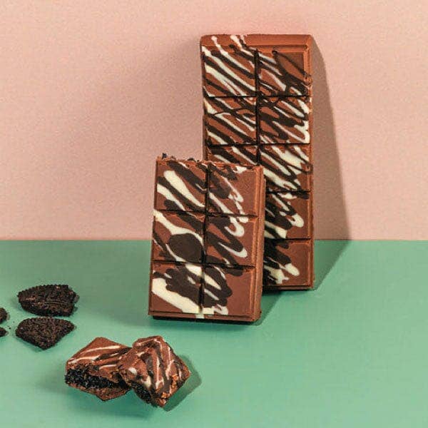 Showcase - Dubai Chocolate Bar Cookies 'N Cream by Oasis Treasures (75g)