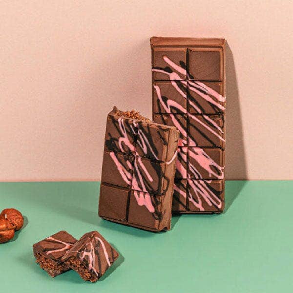 Showcase - Dubai Chocolate Bar Hazelnut Cream by Oasis Treasures (75g)