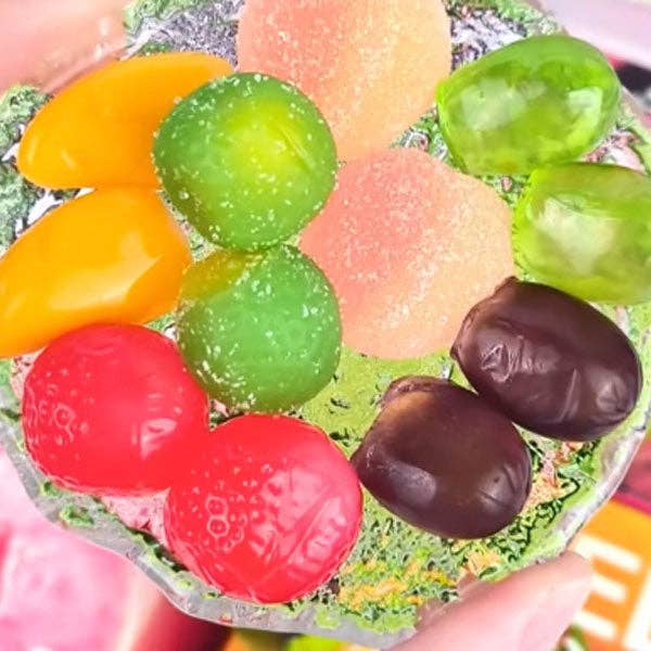 Showcase - PeelYums Peeling Gummies 3D Fruit Candy (3.5oz) Exclusive: Strawberry